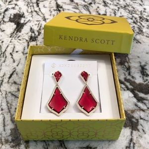 Kendra Scott earrings NWT and box